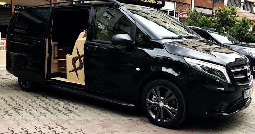 Mercedes Benz Vito 1 / 6 Pax   
